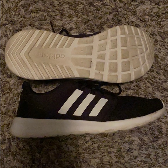 Adida's Sneakers - Picture 4 of 4